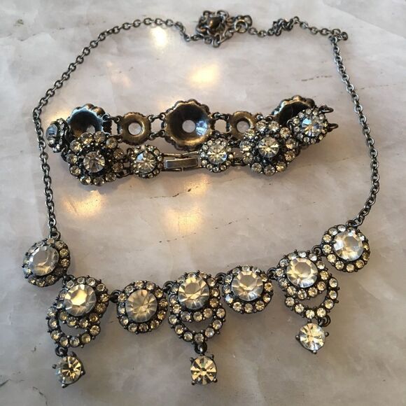 RHINESTONE AND Antique Looking Necklace & Bracelet - Picture 4 of 9